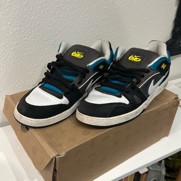 Nike 6.0 Air Zoom Oncore - Picture 1 of 4